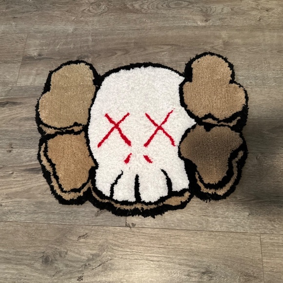 Skull Tufted Rug - Picture 3 of 3